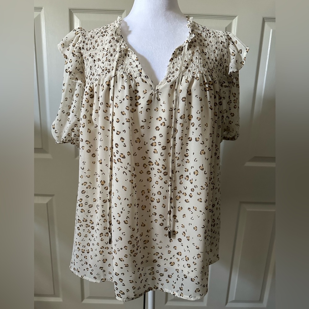 Entro Animal Print Babydoll Top, smocked, lined, elastic short sleeve, Large